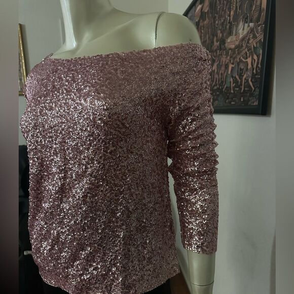 NORMA KAMALI SEQUINED OFF-SHOULDER TOP IN METALLIC ROSE - Picture 6 of 11